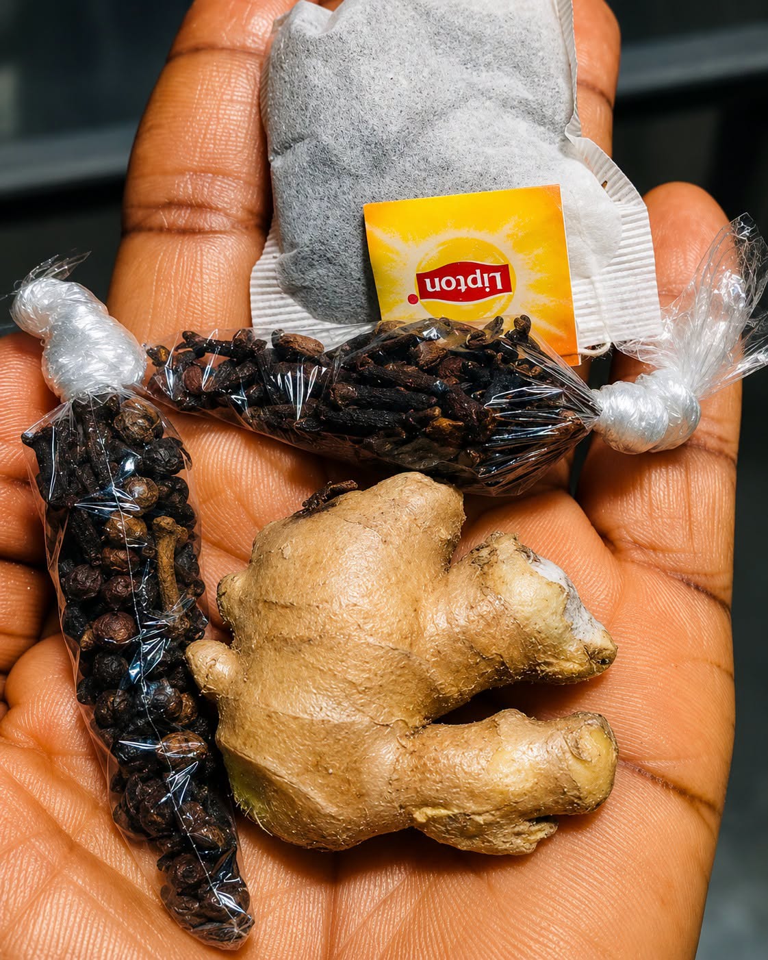 Neilikkaa, inkivääriä ja Lipton-teepussi: arvokas sekoitus! Useimmat ihmiset eivät tiedä tätä… 💬👀